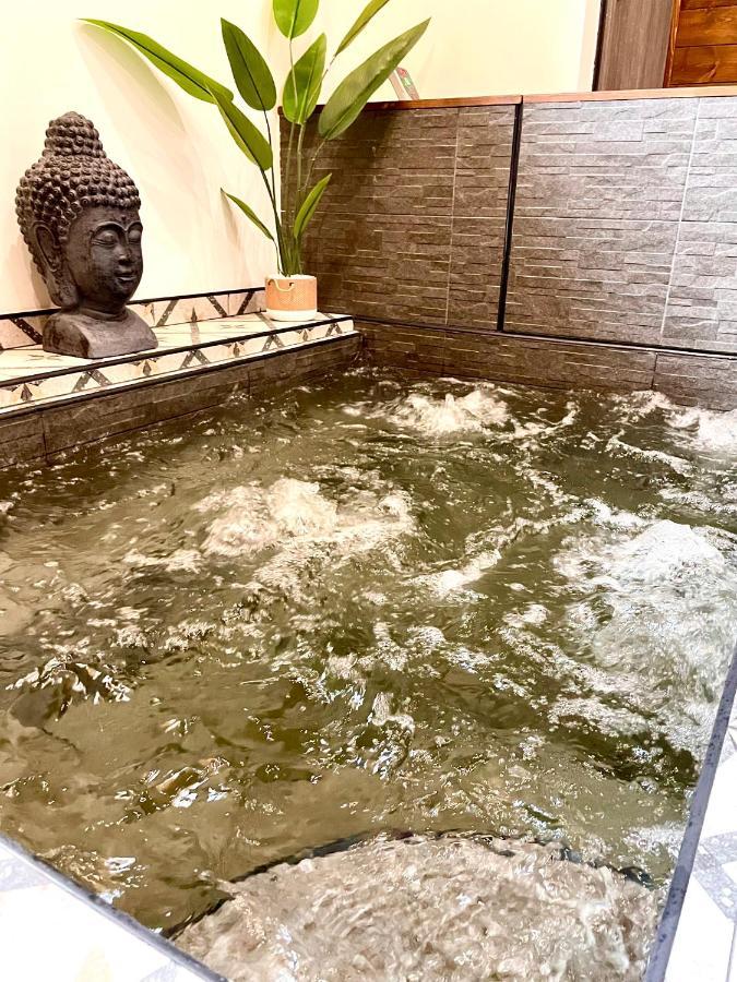 Thermal Apartmanok Raday 4 - Zendaya Hajdúszoboszló Zewnętrze zdjęcie